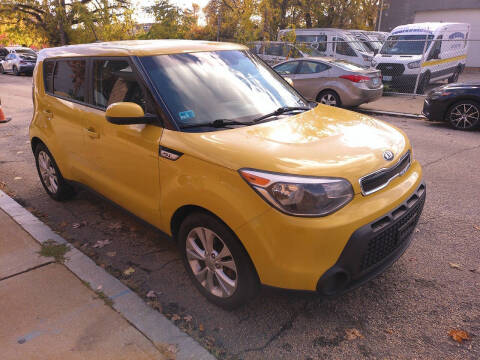 2015 Kia Soul +