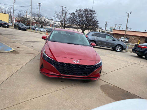 2022 Hyundai Elantra for sale at Discount Motor Sales LLC in Wichita KS