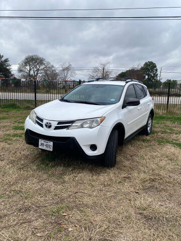 2013 Toyota RAV4 for sale at COUNTRY MOTORS in Houston TX