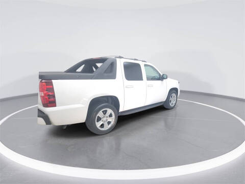 2011 Chevrolet Avalanche LS