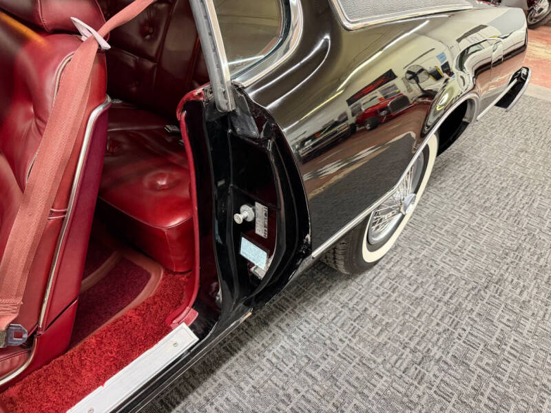 1976 Ford Thunderbird