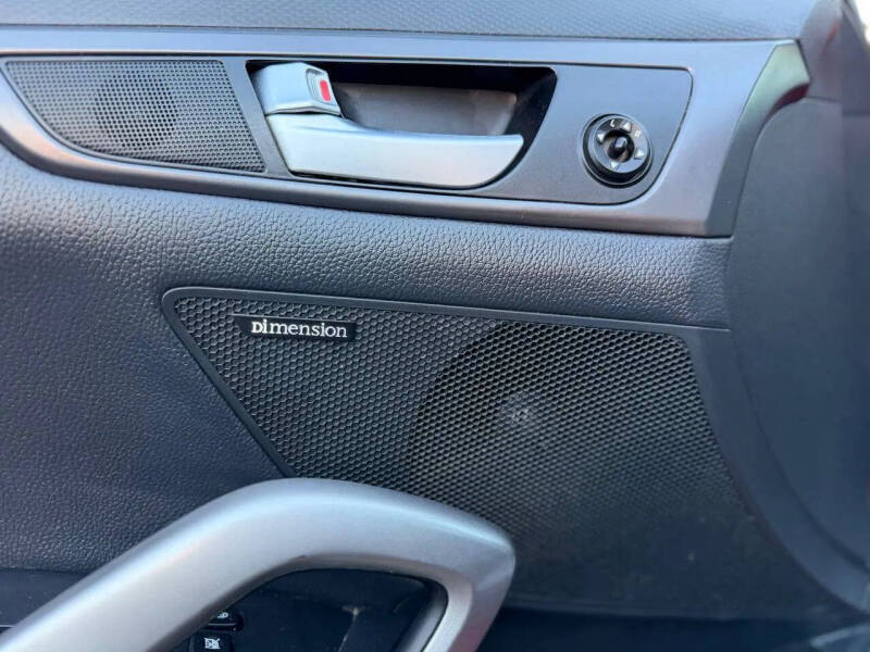 2016 Hyundai Veloster