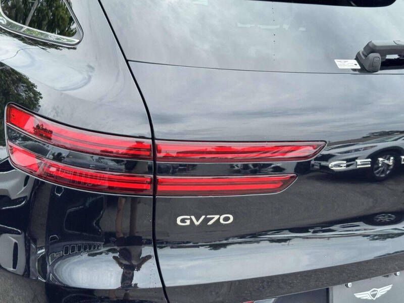 2026 Genesis GV70 2.5T Advanced