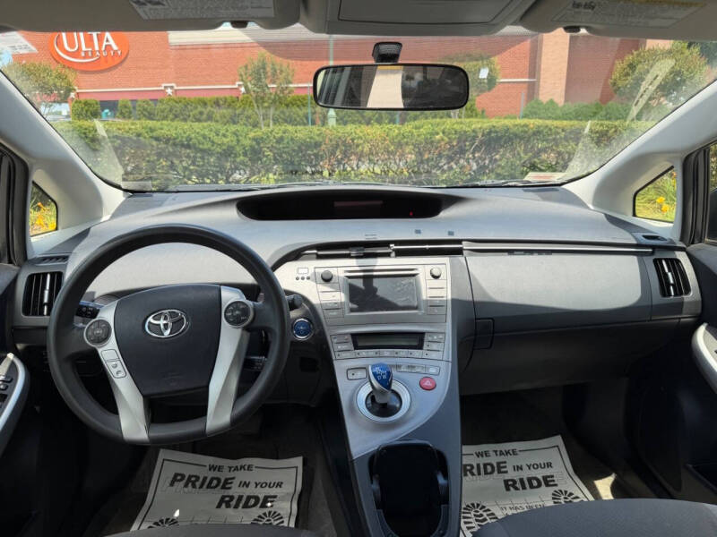 2013 Toyota Prius Two