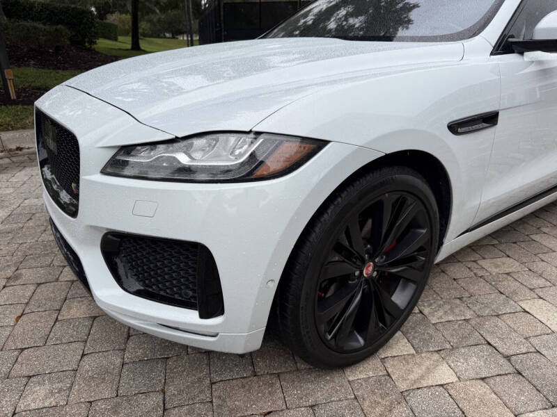 2018 Jaguar F-PACE S