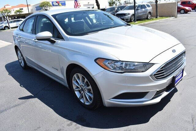 2017 Ford Fusion Hybrid SE