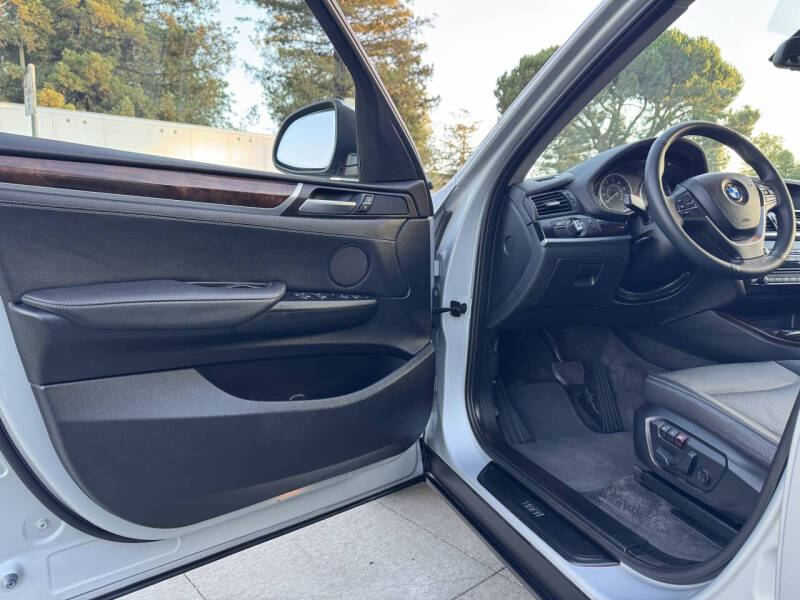 2017 BMW X3 sDrive28i