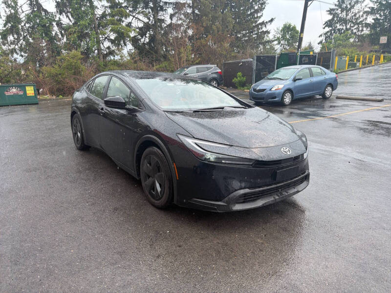 2024 Toyota Prius LE