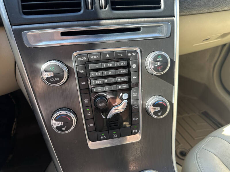 2015 Volvo XC60 T6 Drive-E