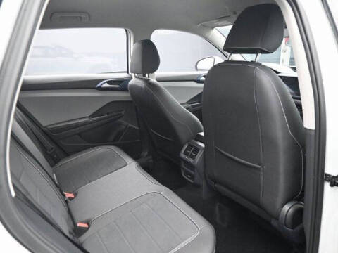 2024 Volkswagen Taos SE 4Motion