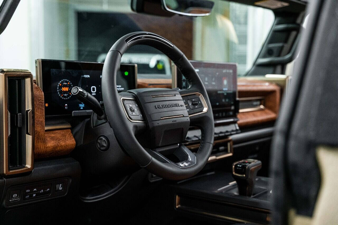 2023 GMC Hummer EV Pickup Pickup - $179,999