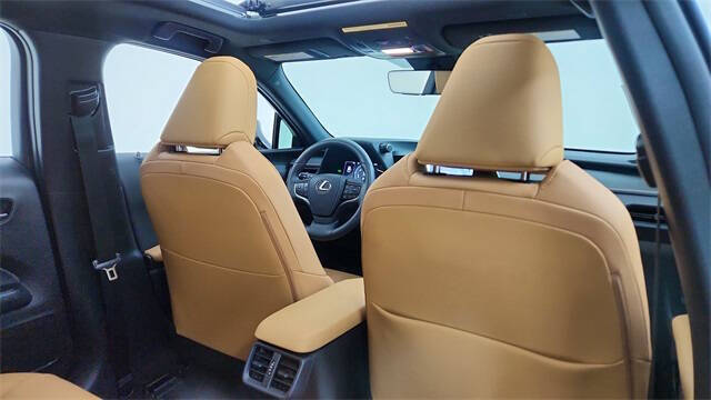 2023 Lexus UX 250h Premium