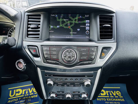 2017 Nissan Pathfinder SL