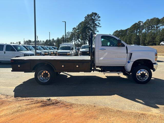 2024 Chevrolet Silverado 5500HD