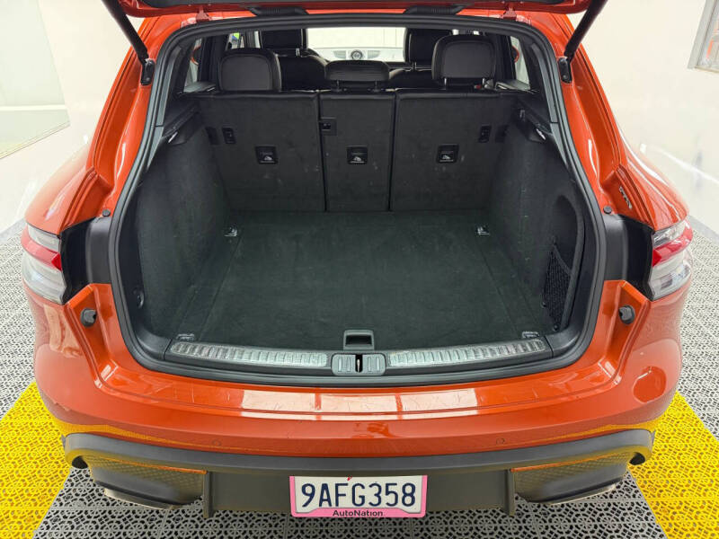 2022 Porsche Macan