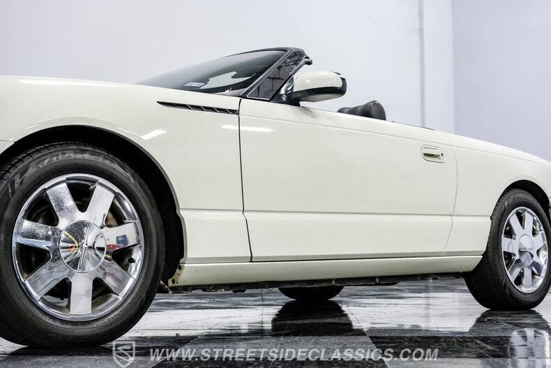 2002 Ford Thunderbird Deluxe