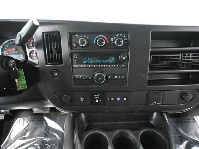 2022 Chevrolet Express 2500