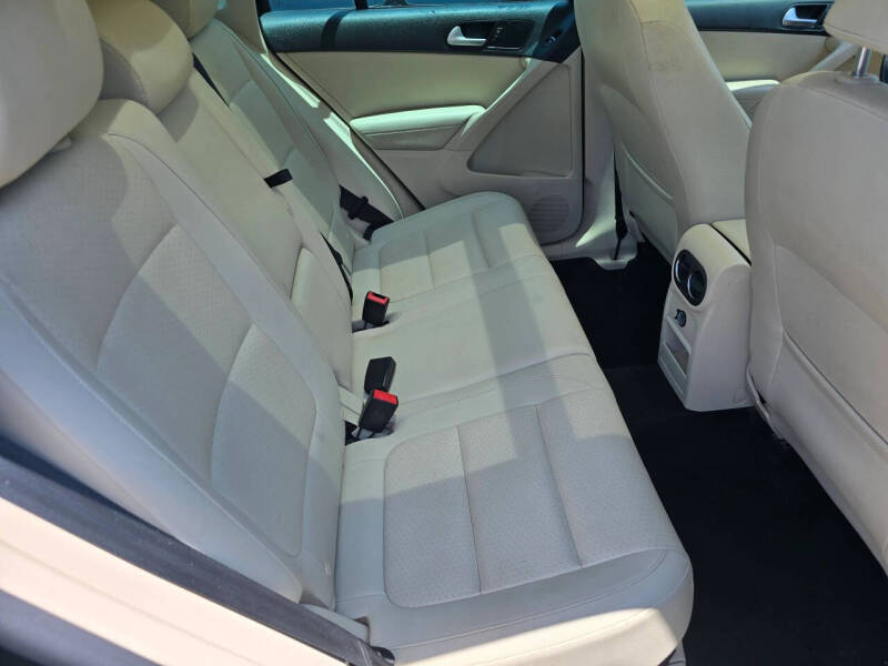 2017 Volkswagen Tiguan 2.0T Wolfsburg Edition