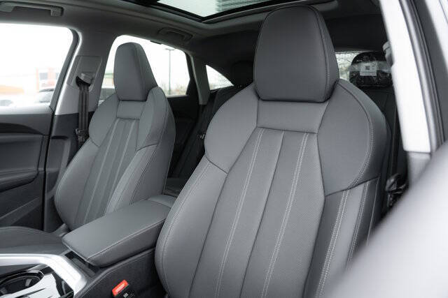 2025 Audi Q5 Sportback quattro Premium Plus TFSI