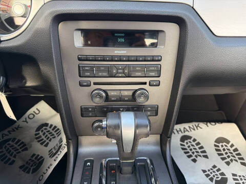 2010 Ford Mustang V6