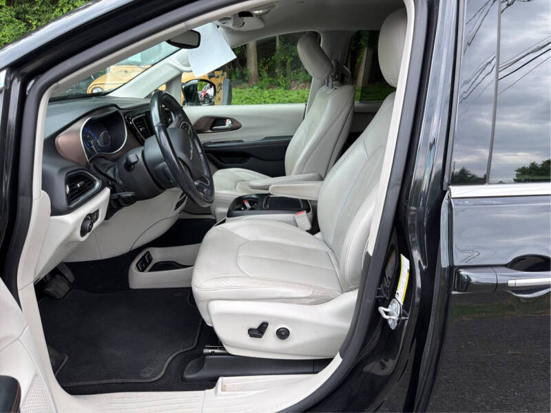 2018 Chrysler Pacifica Touring L Plus
