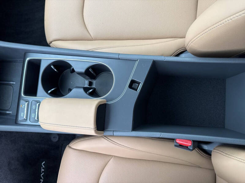 2025 Hyundai Sonata Hybrid Limited