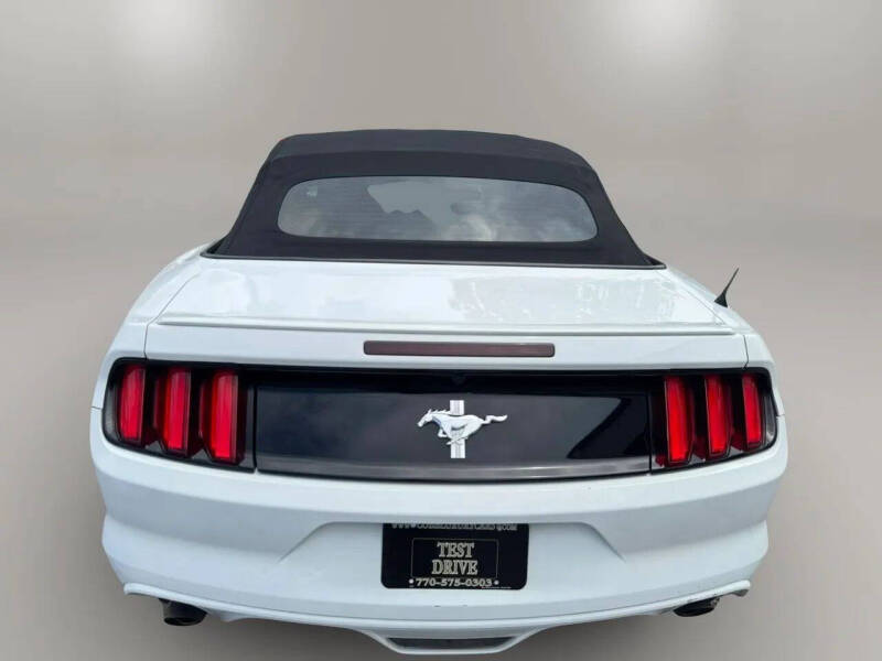 2015 Ford Mustang V6