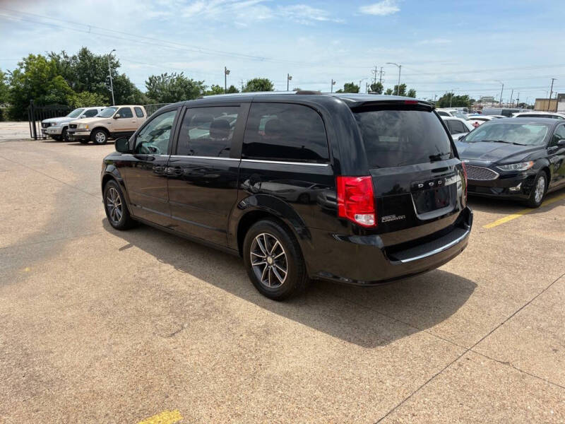 2016 Dodge Grand Caravan SXT
