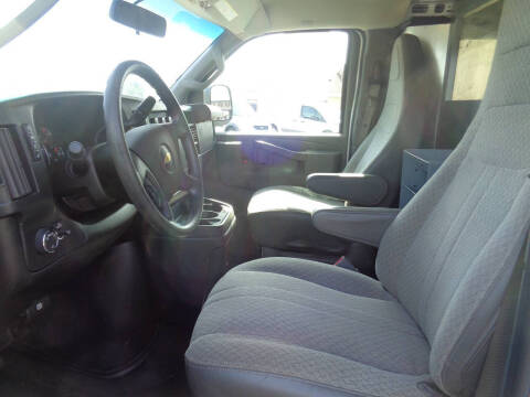 2017 Chevrolet Express 2500