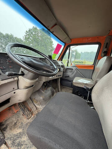 2001 Sterling L7500 Series