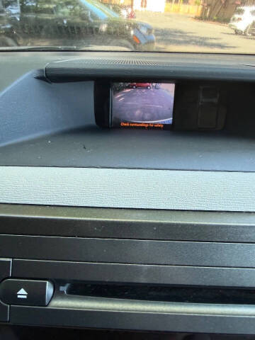 2013 Toyota Sienna LE 8-Passenger