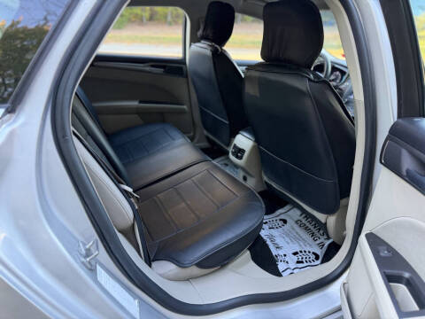 2019 Ford Fusion Hybrid SE