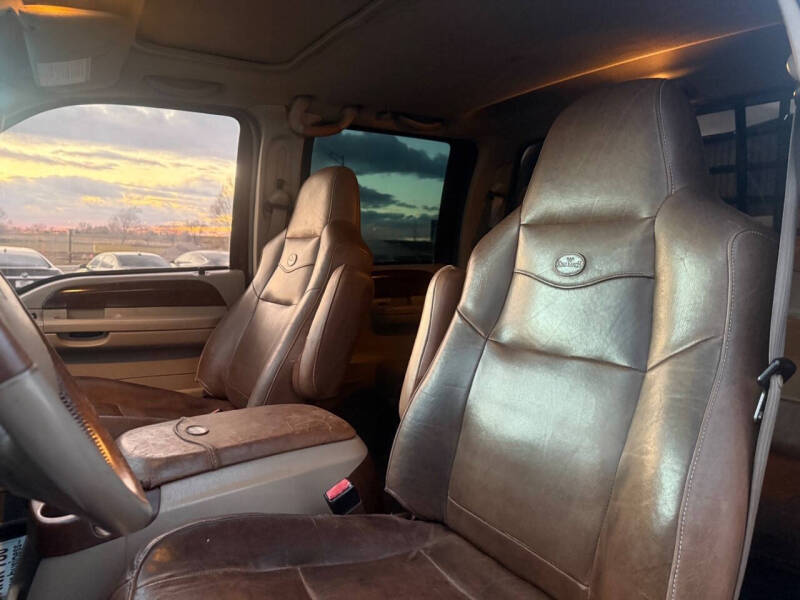 2004 Ford F-350 Super Duty Lariat