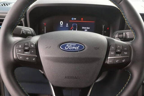 2025 Ford Maverick Lobo