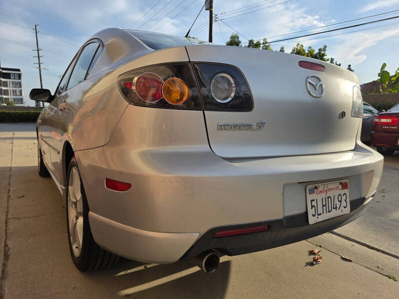 2004 Mazda MAZDA3 s