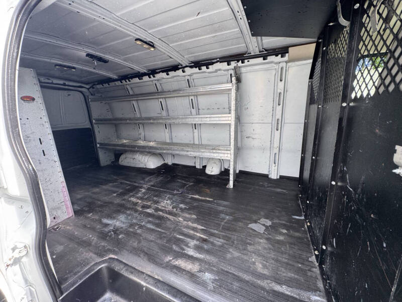 2017 Chevrolet Express 2500