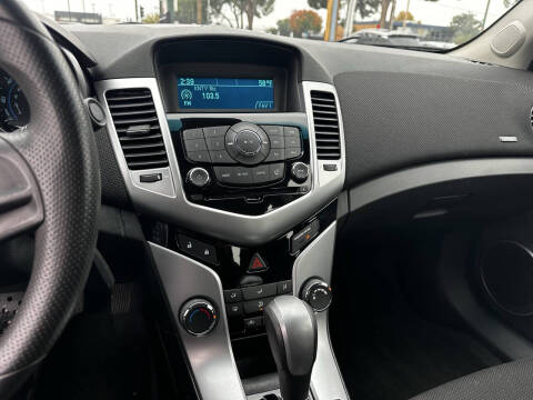 2011 Chevrolet Cruze LT Fleet