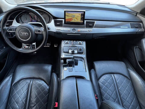 2014 Audi S8 4.0T quattro