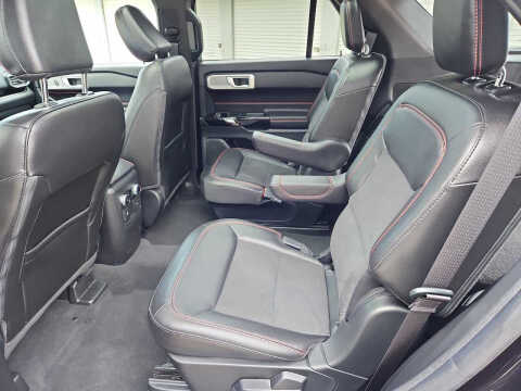 2022 Ford Explorer ST-Line
