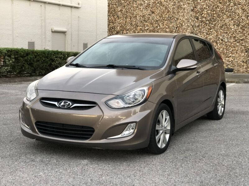 2013 Hyundai Accent SE