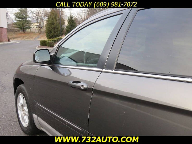 2004 Chrysler Pacifica