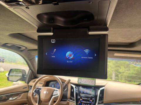 2019 Cadillac Escalade Platinum