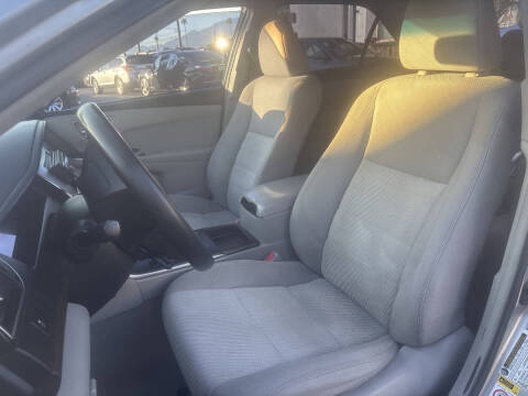 2015 Toyota Camry SE