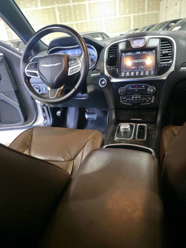 2018 Chrysler 300 Limited