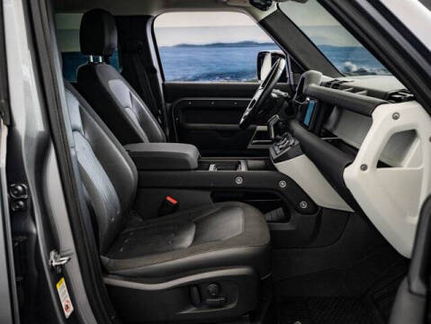 2020 Land Rover Defender 110 SE