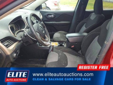 2016 Jeep Cherokee Sport
