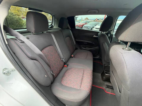 2018 Chevrolet Sonic LT Manual