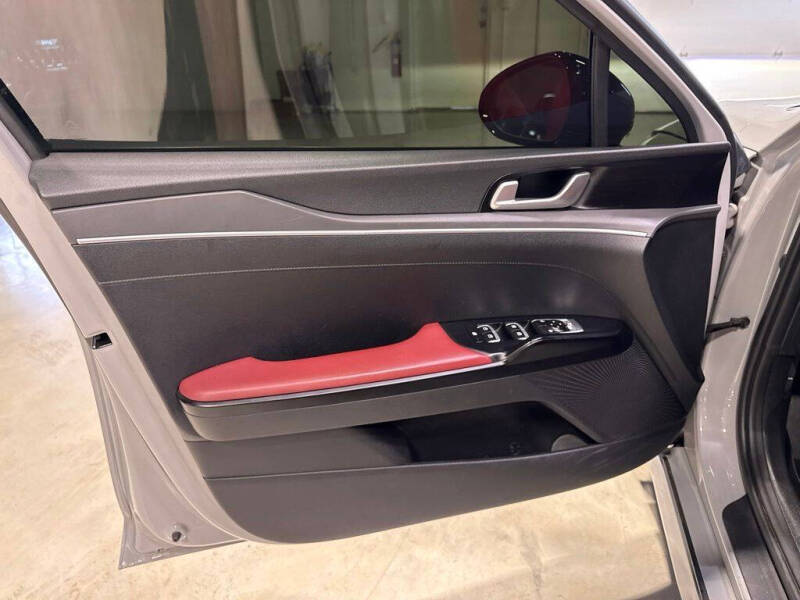 2021 Kia K5