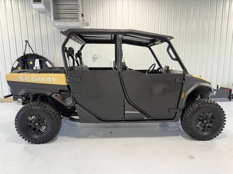 2025 Segway UT10 CREW