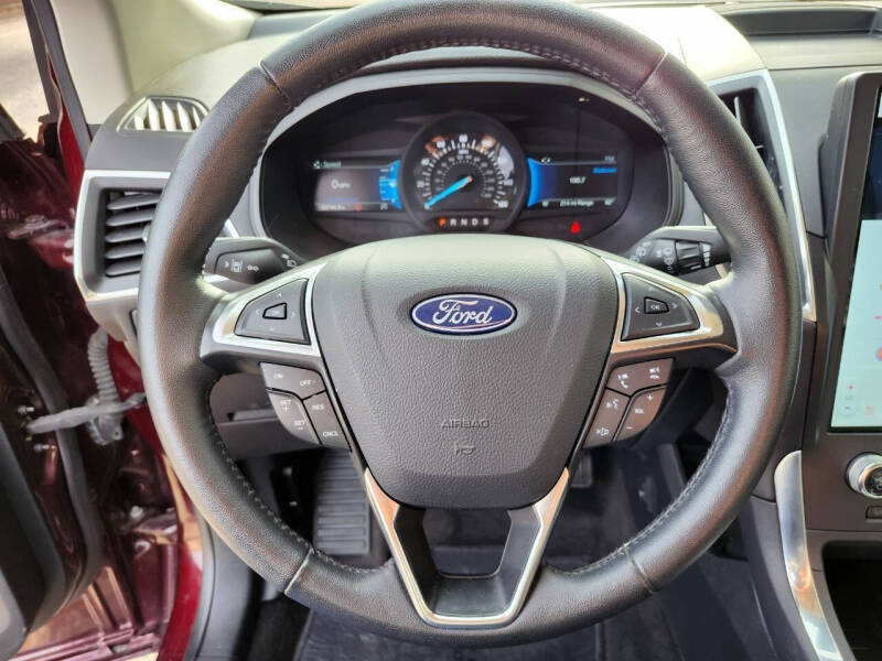 2024 Ford Edge Titanium